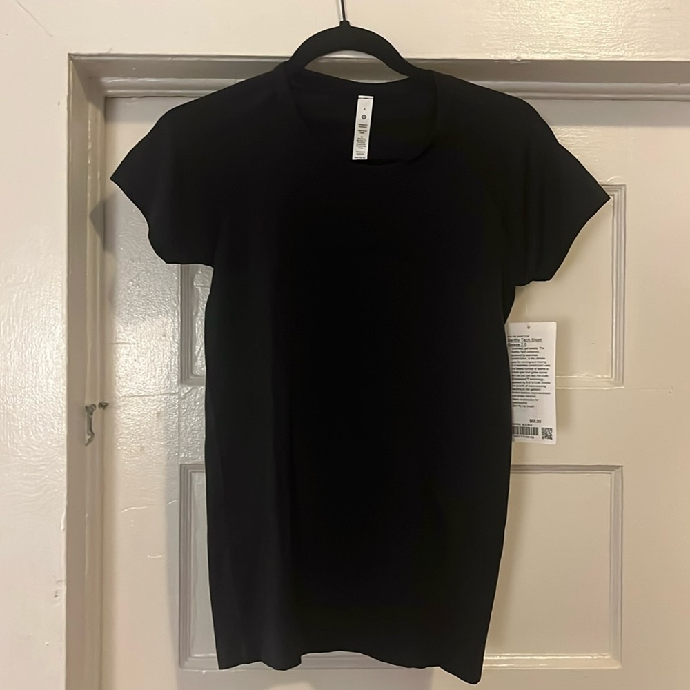 Lululemon Performance Top